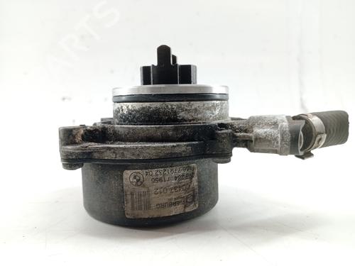 Vacuum pump BMW 6 (E63) 635 d | BP26497422M80 