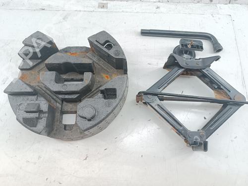 Reservehjul kit FORD FOCUS III Hatchback Van 1.0 EcoBoost (100 hp) 31253708