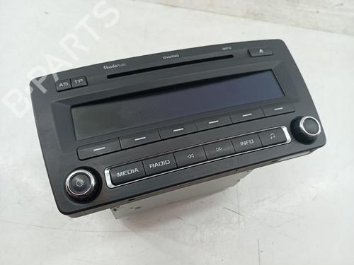 Bilradio SKODA OCTAVIA II (1Z3) 1.6 TDI | BP27184497E6 