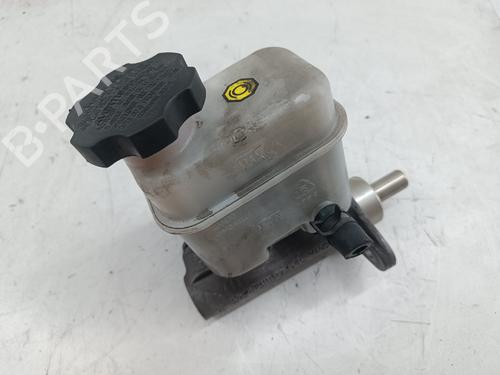 Used Brake master cylinder HYUNDAI SANTA FÉ II (CM) [2005-2015]  27520033
