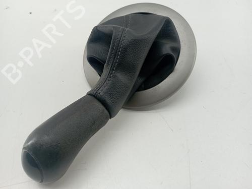 Used Shift knob RENAULT MEGANE II Saloon (LM0/1_) 1.5 dCi (LM0F, LM0T, LM2B) (82 hp) 31253852