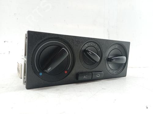 Mando climatizador VW GOLF IV (1J1) 1.4 16V (75 hp) 27609157