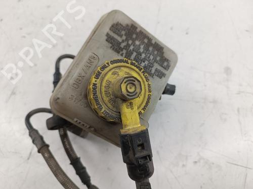 Brake master cylinder VW GOLF IV (1J1) 1.4 16V | BP27610885M77