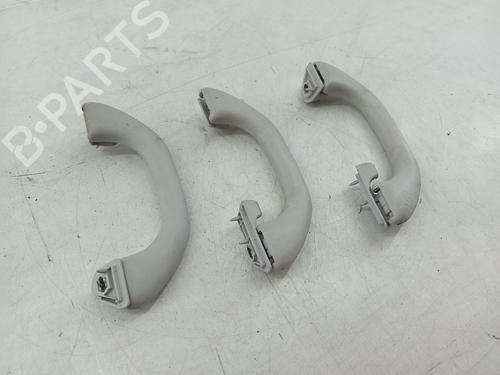 Used Front right interior door handle Front right interior door handle VW GOLF IV (1J1) 1.4 16V (75 hp) 27616206 27616206