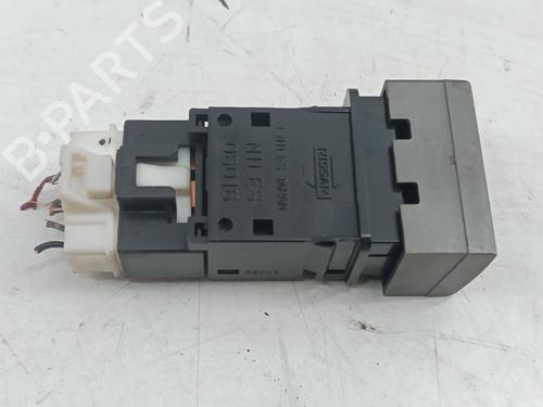Used Switch NISSAN X-TRAIL I (T30) 2.5 4x4 (179 hp) 27705540