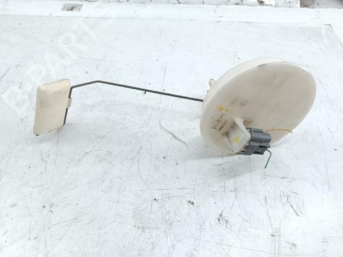 Używane Pompa paliwa NISSAN X-TRAIL I (T30) 2.5 4x4 (179 hp) 27705545