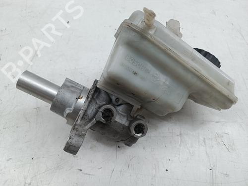 Used Brake master cylinder RENAULT LAGUNA III (BT0/1) [2007-2015]  27803276
