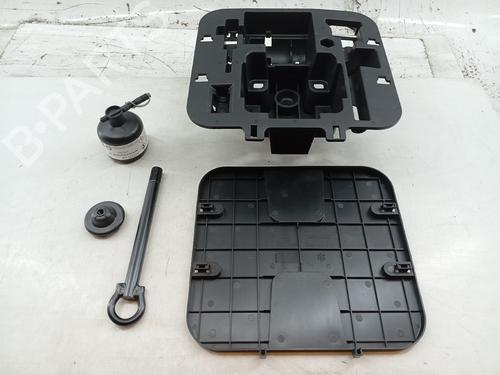 Used Jack Kit RENAULT CLIO V (B7_) 1.5 Blue dCi 115 (B7AD) (116 hp) 31253943