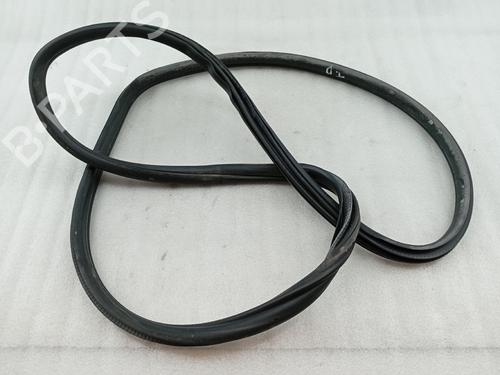 BP28133409O1 main image