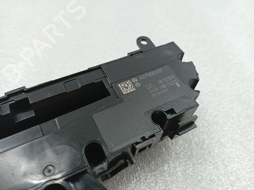 Switch MERCEDES-BENZ C-CLASS (W205) C 200 BlueTEC / d (205.037) | BP28482544I30