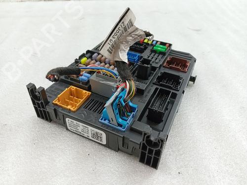 Used Fuse box PEUGEOT 5008 II (MC_, MJ_, MR_, M4_) [2016-2025]  28523826