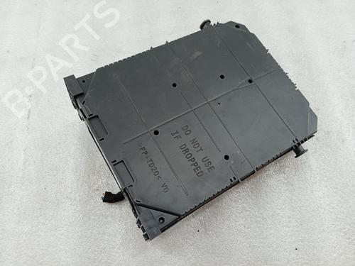 Fuse box PEUGEOT 5008 II (MC_, MJ_, MR_, M4_) | BP28523826E1