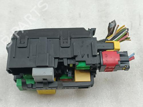 Used Fuse box PEUGEOT 5008 II (MC_, MJ_, MR_, M4_) [2016-2025]  28524316