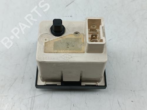 Used Display monitor Display monitor RENAULT CLIO I (B/C57_, 5/357_) 1.2 (B/C/S57A, B/C57S, 5/357F, 5/357J, 5/357L, 5/357R) (58 hp) 28795044 28795044