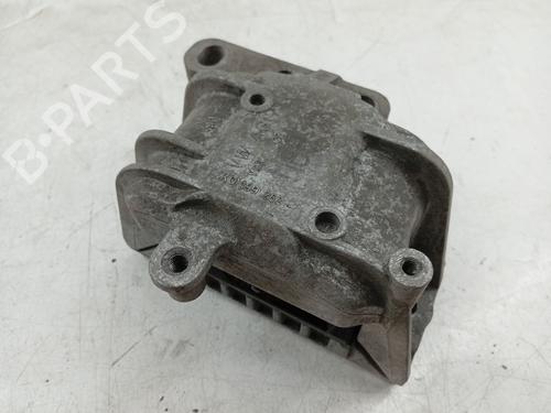 Used Engine mount VW GOLF VI (5K1) [2008-2014]  28954032