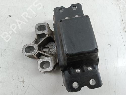 Used Engine mount VW PASSAT B6 (3C2) 2.0 TDI (140 hp) 29012670