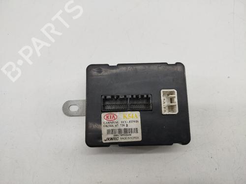 Used Electronic module KIA CARNIVAL I (UP, FL) 2.9 TDi (126 hp) 31254061