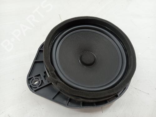 Used Speaker OPEL CROSSLAND X / CROSSLAND (P17, P2QO) 1.5 Turbo D (75) (102 hp) 29281954