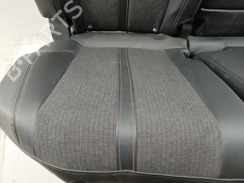 Right front seat PEUGEOT 3008 II SUV (MC_, MR_, MJ_, M4_) 1.5 BlueHDi 130 | BP29356174C16