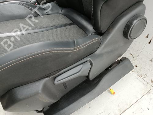 Right front seat PEUGEOT 3008 II SUV (MC_, MR_, MJ_, M4_) 1.5 BlueHDi 130 | BP29356174C16