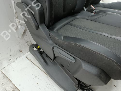 Right front seat PEUGEOT 3008 II SUV (MC_, MR_, MJ_, M4_) 1.5 BlueHDi 130 | BP29356174C16