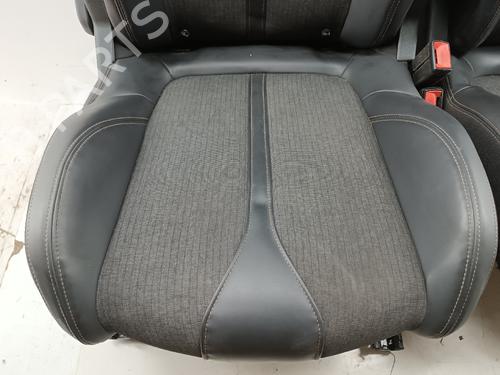 Right front seat PEUGEOT 3008 II SUV (MC_, MR_, MJ_, M4_) 1.5 BlueHDi 130 | BP29356174C16