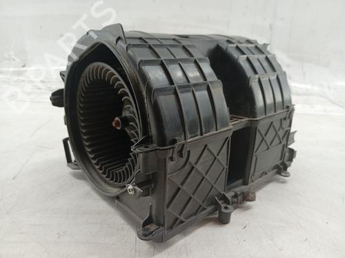 Gebläsemotor für RENAULT MEGANE III Grandtour (KZ0/1) 1.5 dCi (KZ09, KZ0D, KZ1G, KZ29, KZ14, KZ1W, KZ10, KZ1F,... (110 hp) 29377937