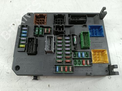 Fuse box CITROËN DS5 2.0 HDi 200 Hybrid4 All-wheel Drive | BP29401610E1