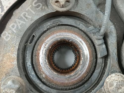 Left front steering knuckle OPEL ASTRA H GTC (A04) 1.3 CDTI (L08) | BP29428189M25