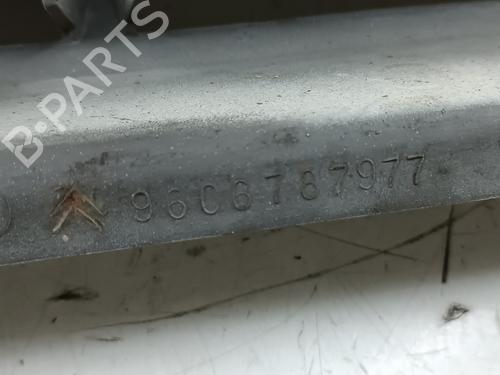 Grille PEUGEOT 307 SW (3H) 2.0 HDi 135 | BP29465680C40 