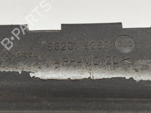 Caja reles / fusibles PEUGEOT 106 II (1A_, 1C_) 1.0 i | BP29749308E1 