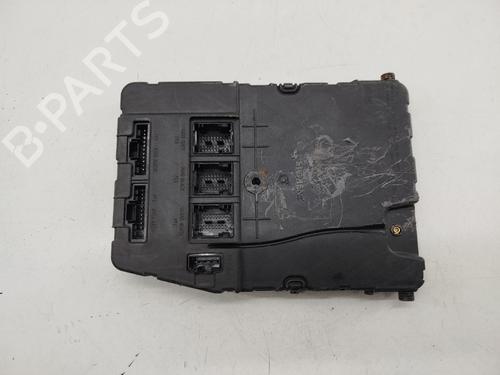 Used Fuse box RENAULT GRAND SCÉNIC II (JM0/1_) 1.6 (113 hp) 29824895