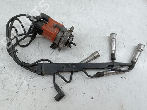 Used Ignition distributor VW POLO III (6N1) 45 1.0 (45 hp) 29825616