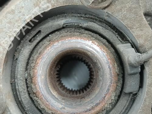 Left front steering knuckle OPEL ASTRA H Estate (A04) 1.4 (L35) | BP29921496M25