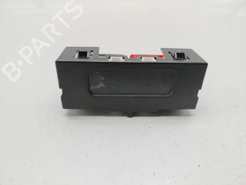 Used Display monitor RENAULT CLIO II (BB_, CB_) 1.2 16V (BB05, BB0W, BB11, BB27, BB2T, BB2U, BB2V, CB05,... (75 hp) 29942761