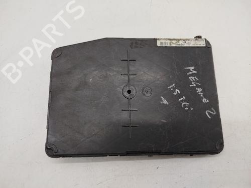Used Fuse box RENAULT MEGANE II (BM0/1_, CM0/1_) 1.5 dCi (BM0F, BM0T, BM2B, CM0F, CM0T) (82 hp) 29957684