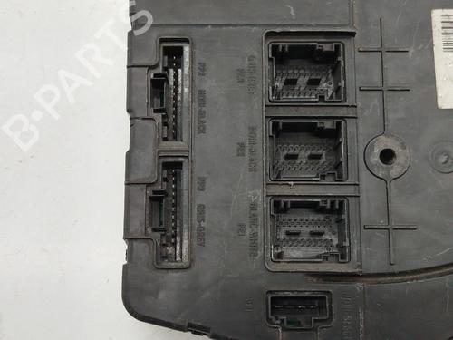 Fuse box RENAULT MEGANE II (BM0/1_, CM0/1_) 1.5 dCi (BM0F, BM0T, BM2B, CM0F, CM0T) | BP29957684E1