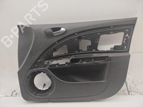 Używane Tapicerka drzwi przednich prawych SEAT LEON (1P1) [2005-2013]  30003701
