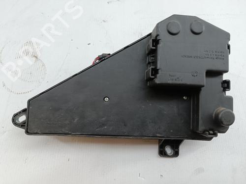 Used Fuse box BMW 5 Touring (E61) 530 d (218 hp) 30079109