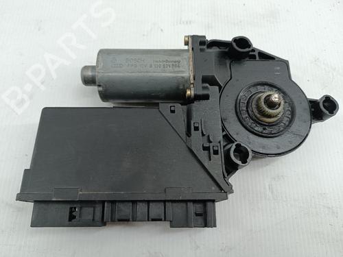 Rudehejsemekanisme Højre foran AUDI A4 B6 (8E2) 1.8 T (190 hp) 30106473