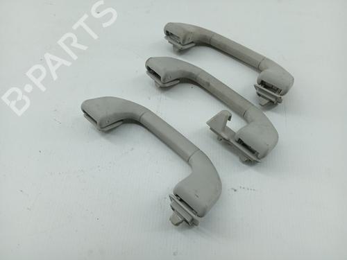 Used Front right interior door handle Front right interior door handle MERCEDES-BENZ C-CLASS (W204) C 220 CDI (204.002) (163 hp) 30112182 30112182