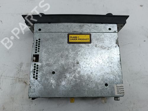 Used Radio AUDI A4 B6 (8E2) [2000-2005]  30272153