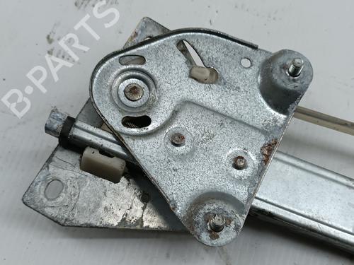 Alzavetro posteriore sinistro MAZDA 626 V (GF) | BP30272208C24