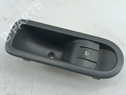 Høyre bak elrute bryter RENAULT MEGANE II (BM0/1_, CM0/1_) 1.5 dCi (BM0F, BM0T, BM2B, CM0F, CM0T) | BP30272283I28