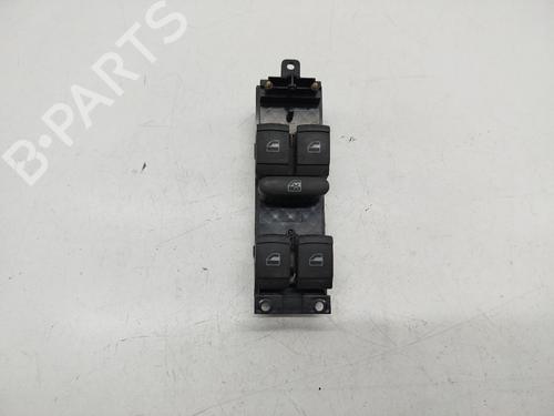 Venstre fortil elrude kontakt VW GOLF IV (1J1) [1997-2008]  30272454