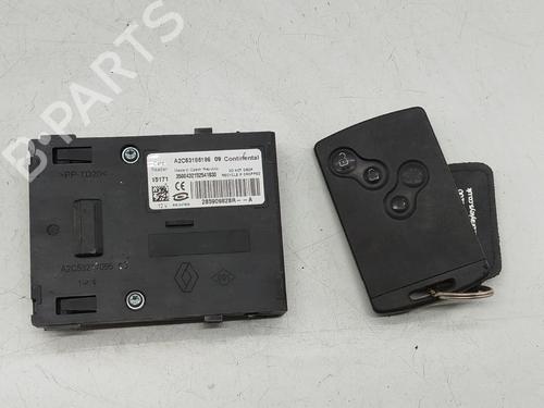 Dashboard RENAULT SCÉNIC III (JZ0/1_)  | BP30272492C46 