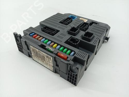 Used Fuse box CITROËN C4 Coupe (LA_) 1.6 HDi (90 hp) 30275434