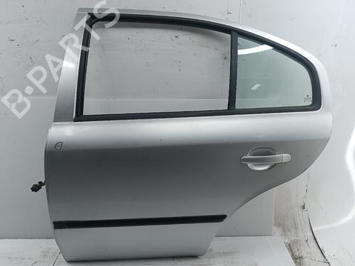 Used Left rear door SKODA OCTAVIA I (1U2) 1.4 16V (75 hp) 30323547