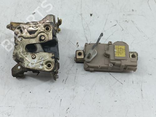 Used Front right lock NISSAN BLUEBIRD (T72 , T12, U12) 2.0 D (SLT72, T12) (67 hp) 30325168