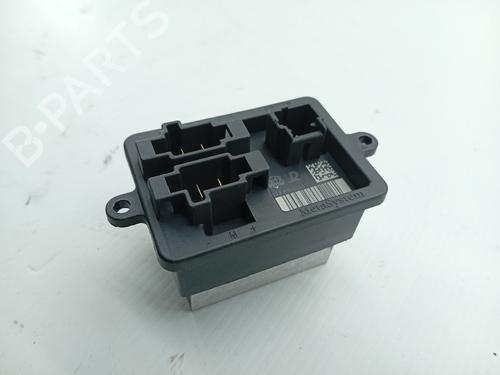 Used Heater resistor PEUGEOT 5008 II (MC_, MJ_, MR_, M4_) [2016-2025]  30325183